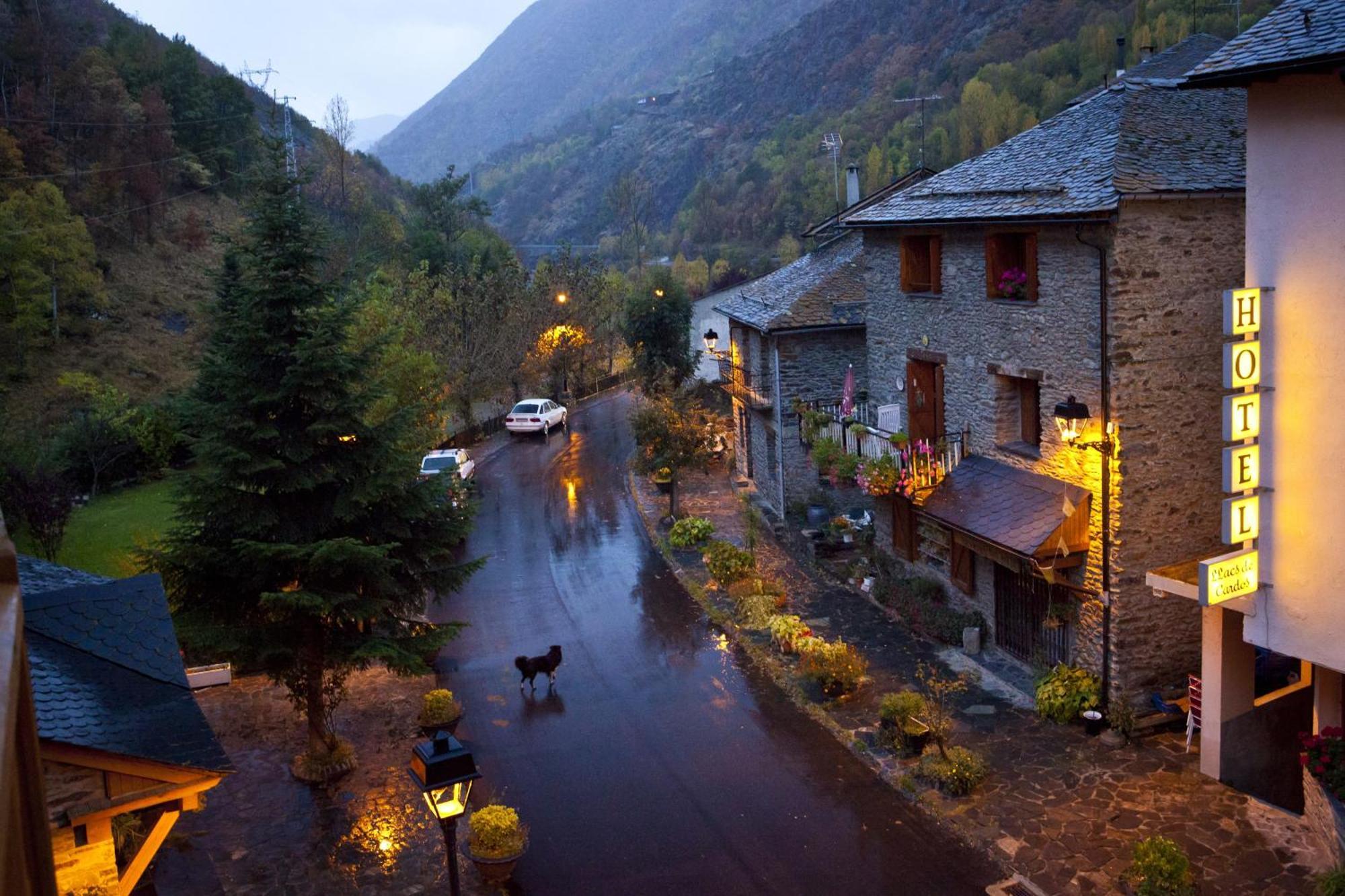 Hotel Estanys Blaus Tavascan Exteriér fotografie